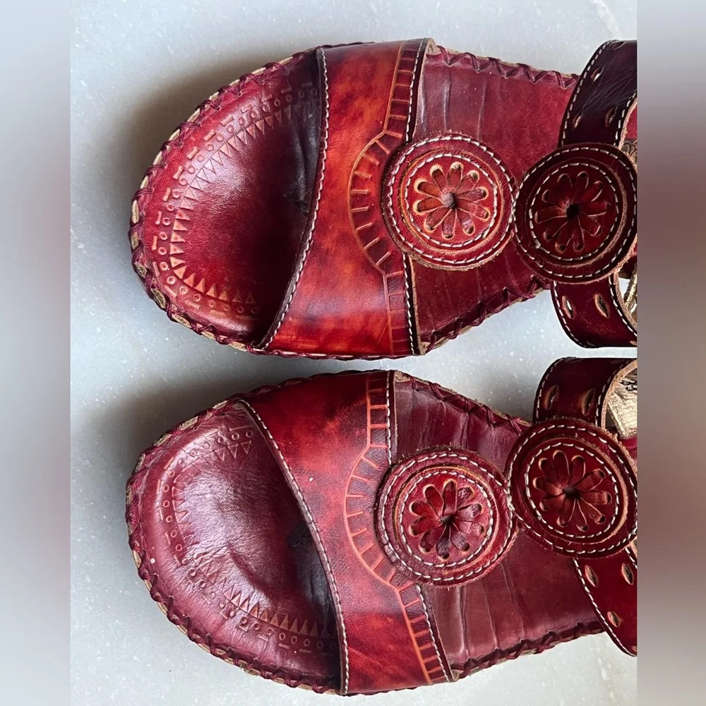 Spring Step Red Sandals Size 8 - Picture 2 of 12